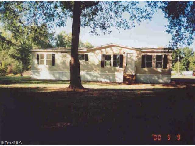 2373 Thomas Road Lexington, NC 27295 - Photo 1 of 9 Exterior Front.