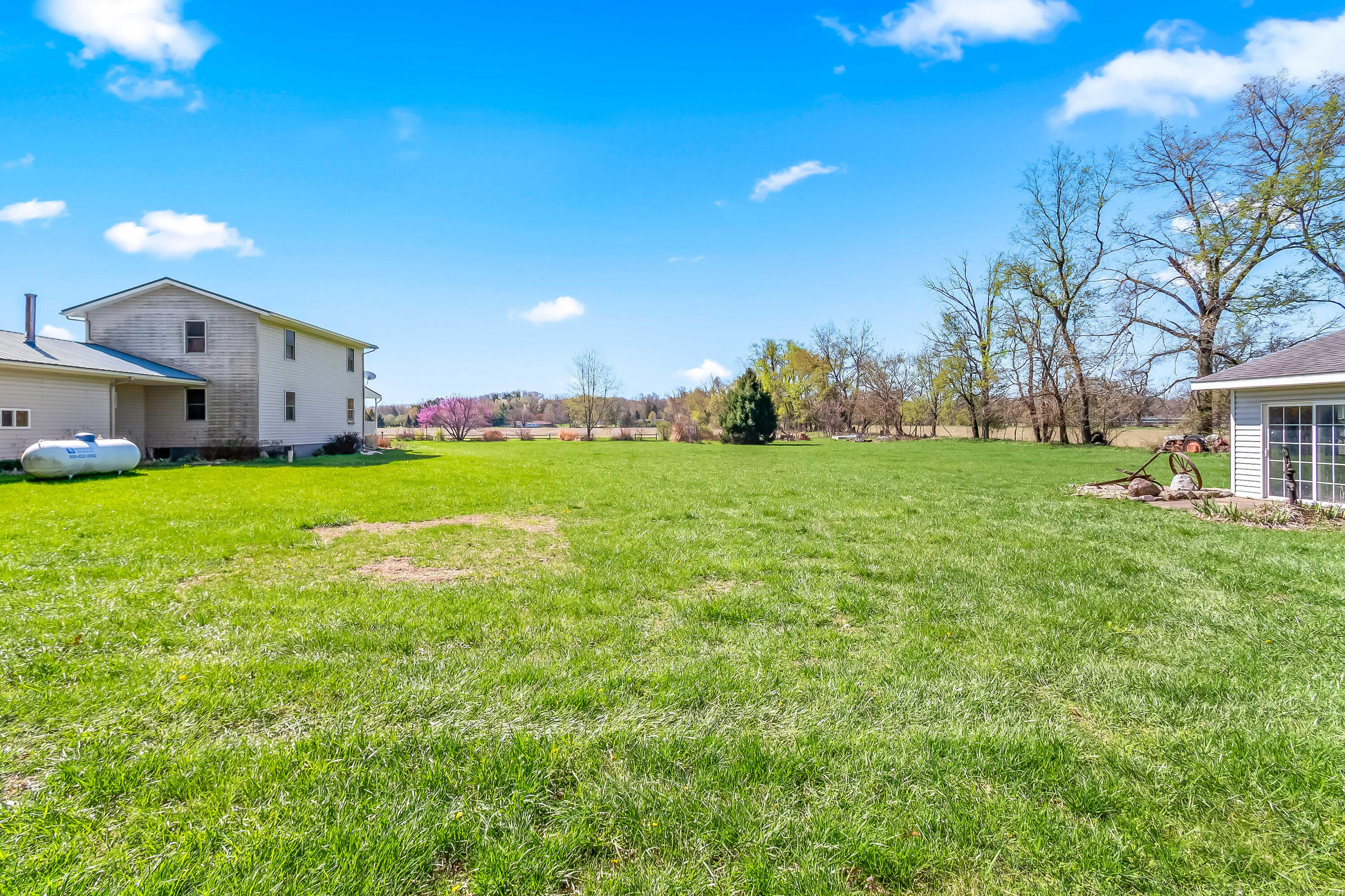 320 Jonesville Road Jonesville, MI 49250 - Photo 19 of 54 yard