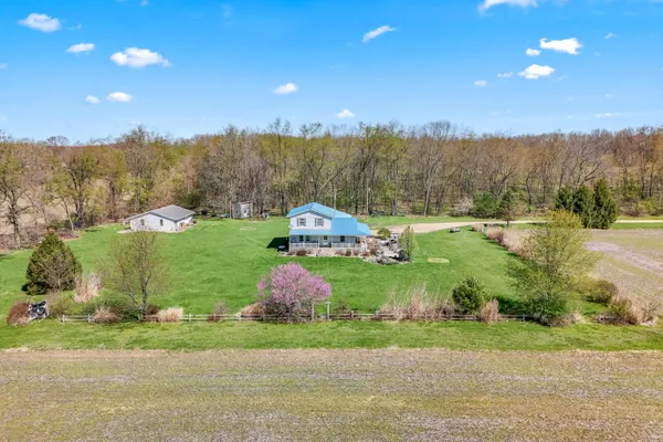 $475,000 | 320 Jonesville Road, Jonesville, MI 49250