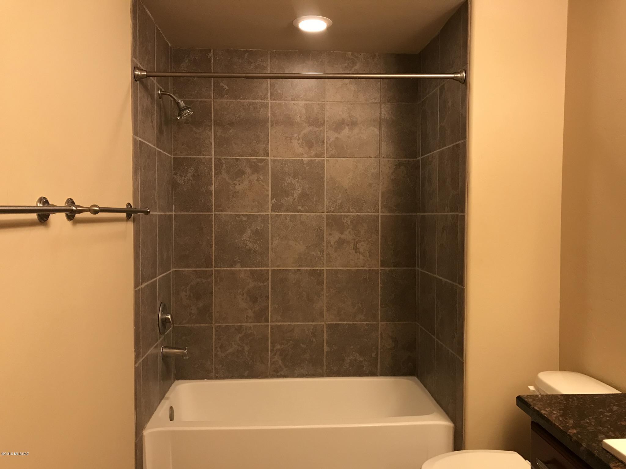 2550 East River Road, Unit 16106 Tucson, AZ 85718 - Photo 11 of 28