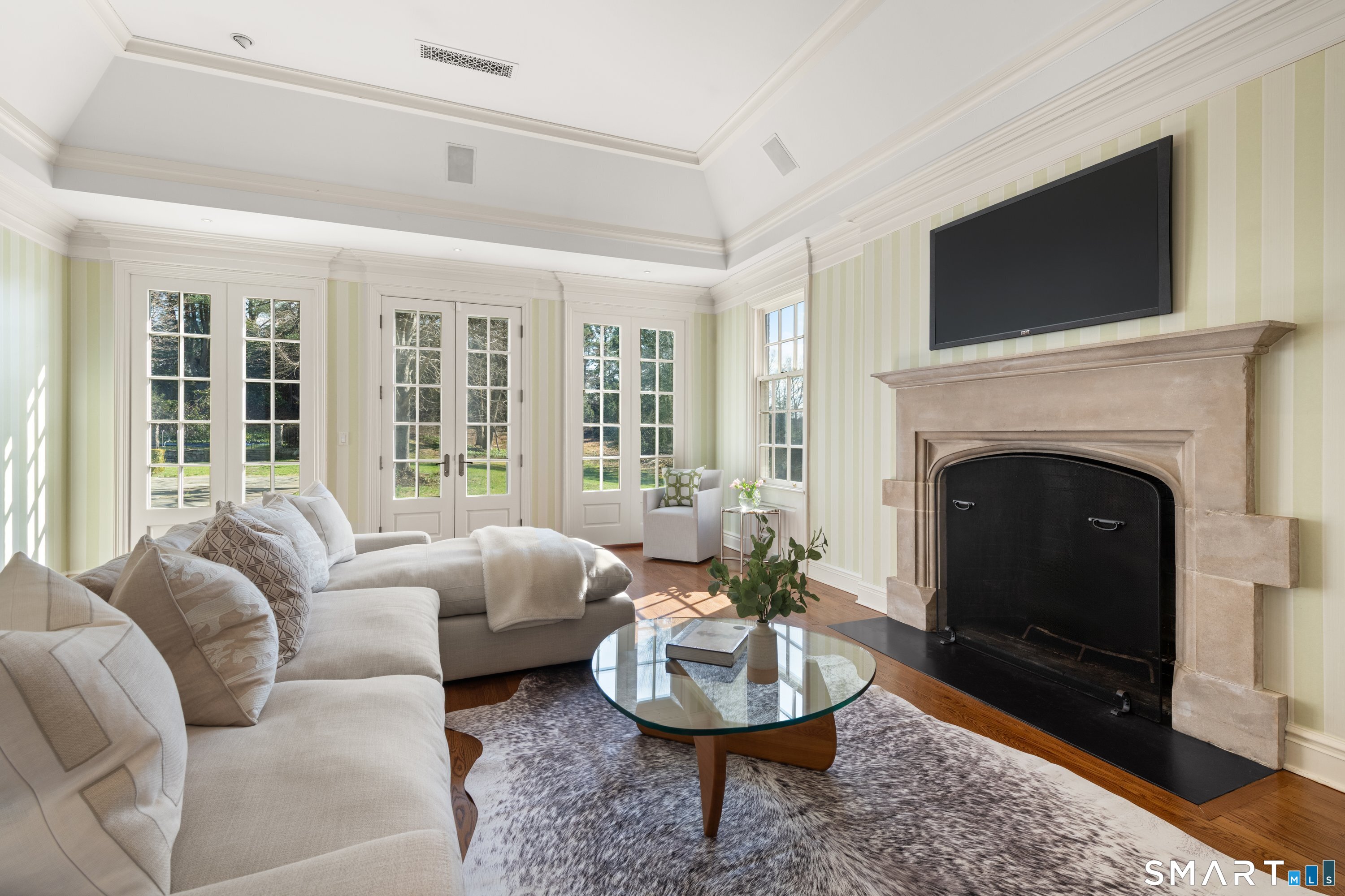 131 Pecksland Road Greenwich, CT 06831 - Photo 18 of 36 with Fireplace