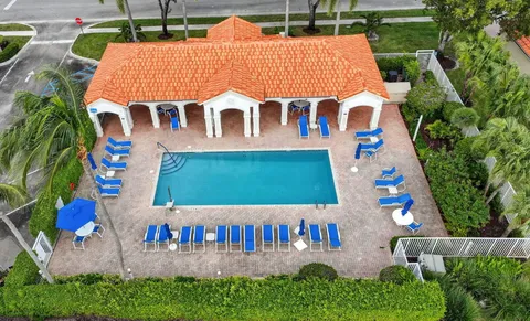 $465,000 | 6171 Floral Lakes Drive, Delray Beach, FL 33484