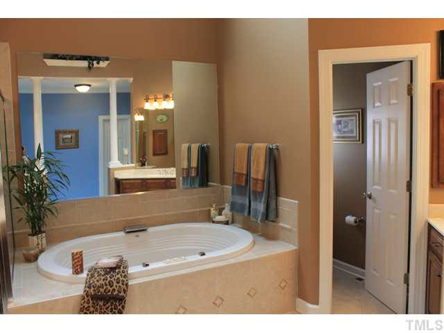 11837 Lowery Ridge Drive Raleigh, NC 27614 - Photo 12 of 24 Gallery Image 12