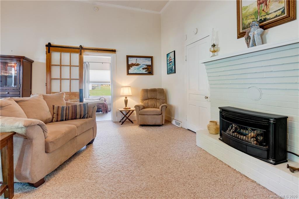 1851 Safriet Road Statesville, NC 28625 - Photo 6 of 36 Gallery Image 6