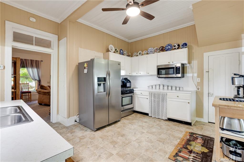 1851 Safriet Road Statesville, NC 28625 - Photo 8 of 36 Gallery Image 8