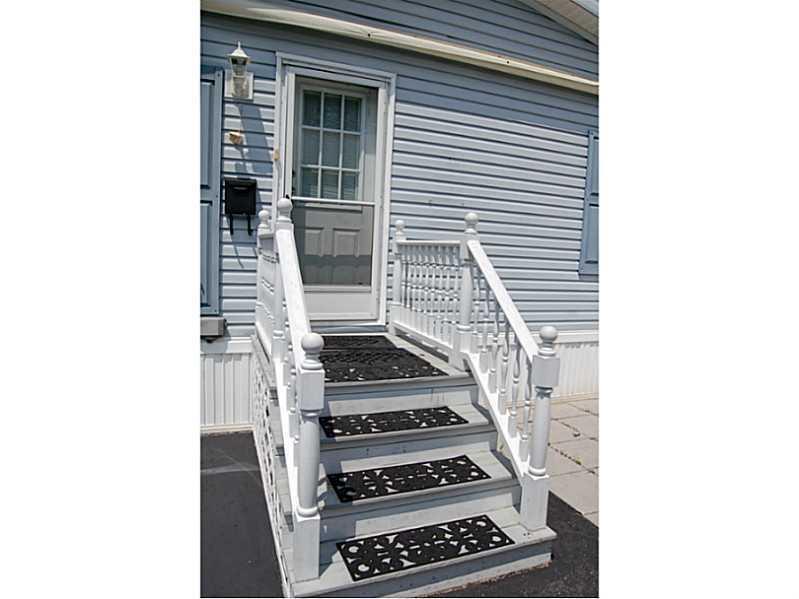 23 Spring Street Mechanic Falls, ME 04256 - Photo 28 of 29 Exterior Front.
