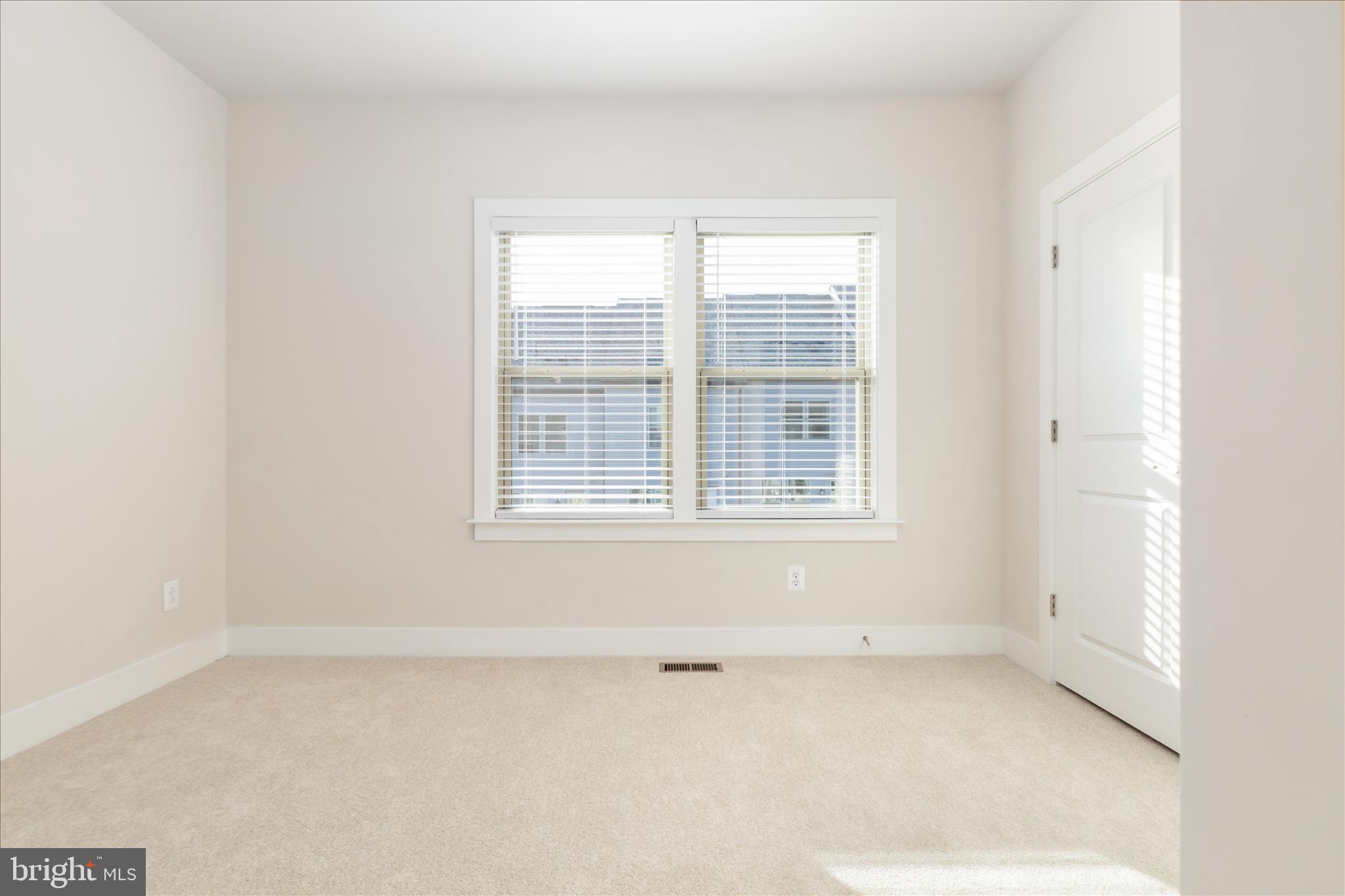 8796 Noether Street Manassas, VA 20110 - Photo 23 of 31