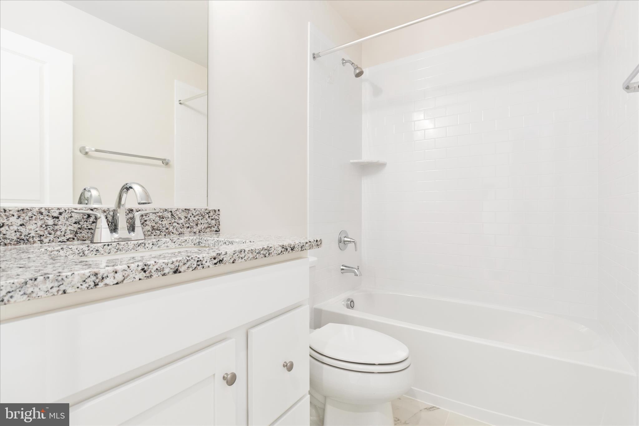 8796 Noether Street Manassas, VA 20110 - Photo 7 of 31