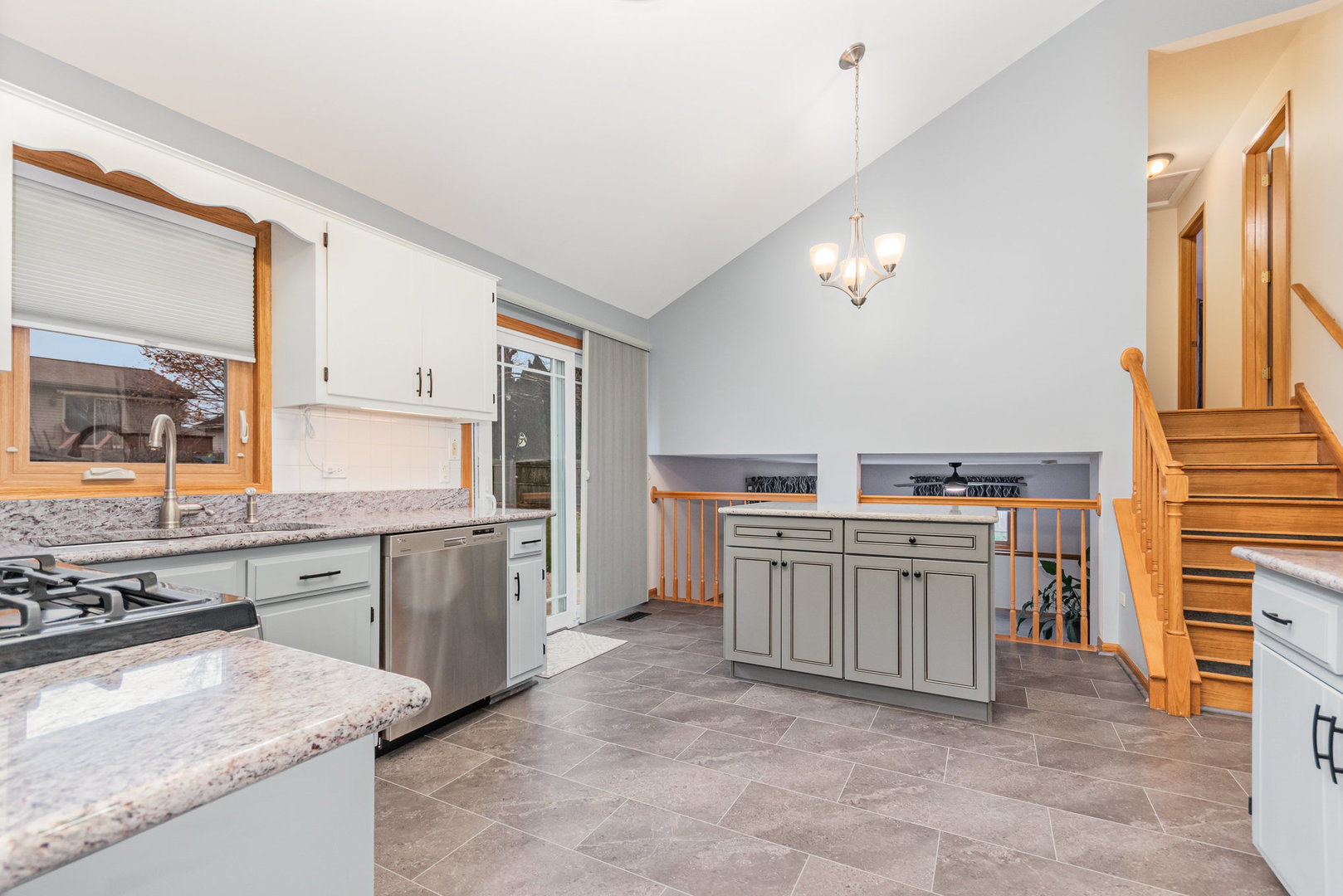 16517 Spangler Road Plainfield, IL 60586 - Photo 5 of 21 Gallery Image 5