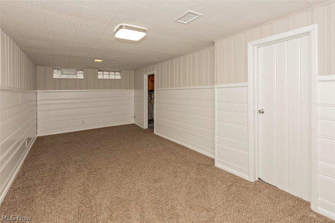 1220 Dorsh Road Cleveland, OH 44121 - Photo 27 of 30