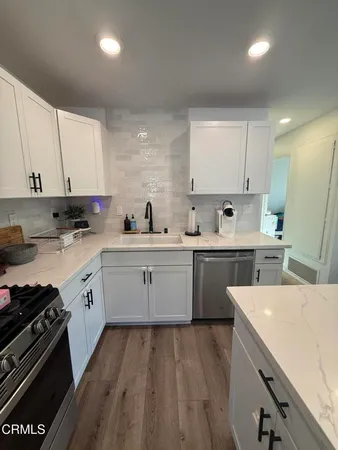 $570,000 | 582 Holly Avenue, Oxnard, CA 93036