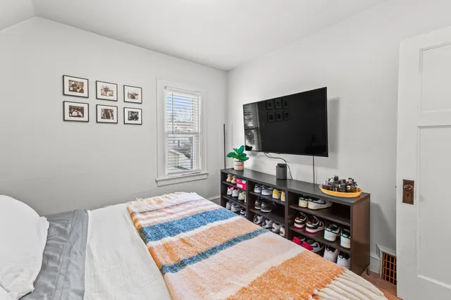 $299,900 | 4518 North Woodburn Street, Shorewood, WI 53211