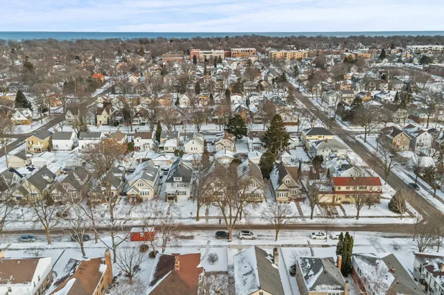 $299,900 | 4518 North Woodburn Street, Shorewood, WI 53211