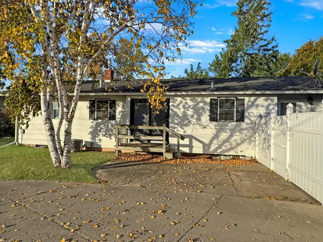 $179,900 | 1812 America Court Northwest, Bemidji, MN 56601