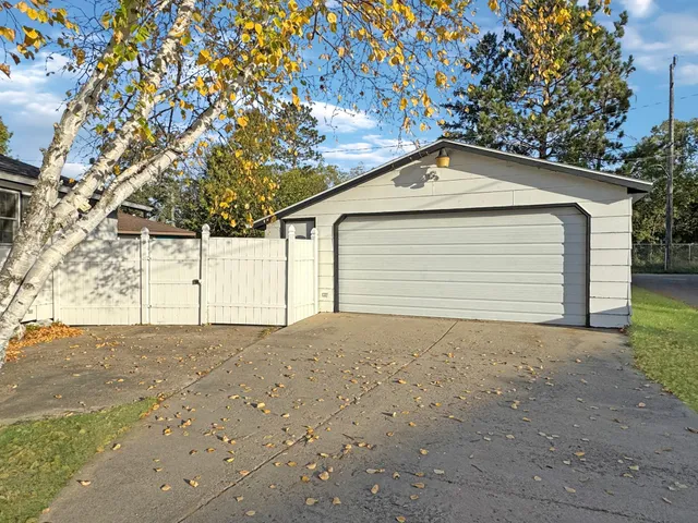 $179,900 | 1812 America Court Northwest, Bemidji, MN 56601