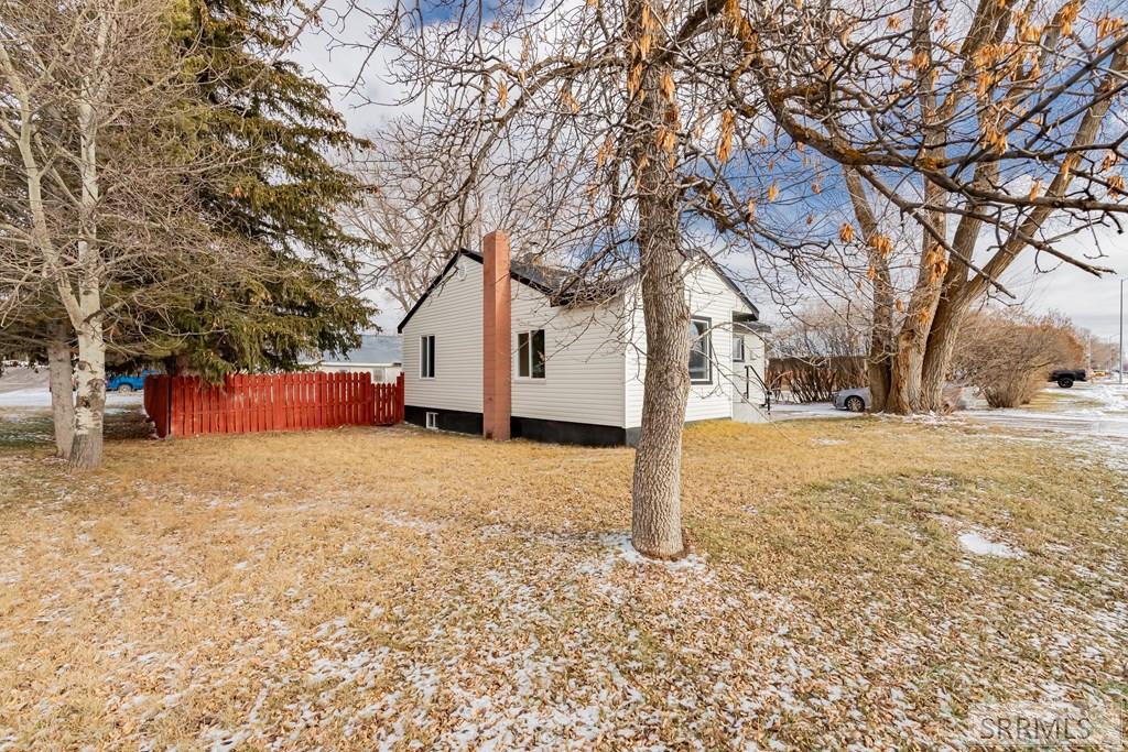 745 West Main Street St. Anthony, ID 83445 - Photo 5 of 26