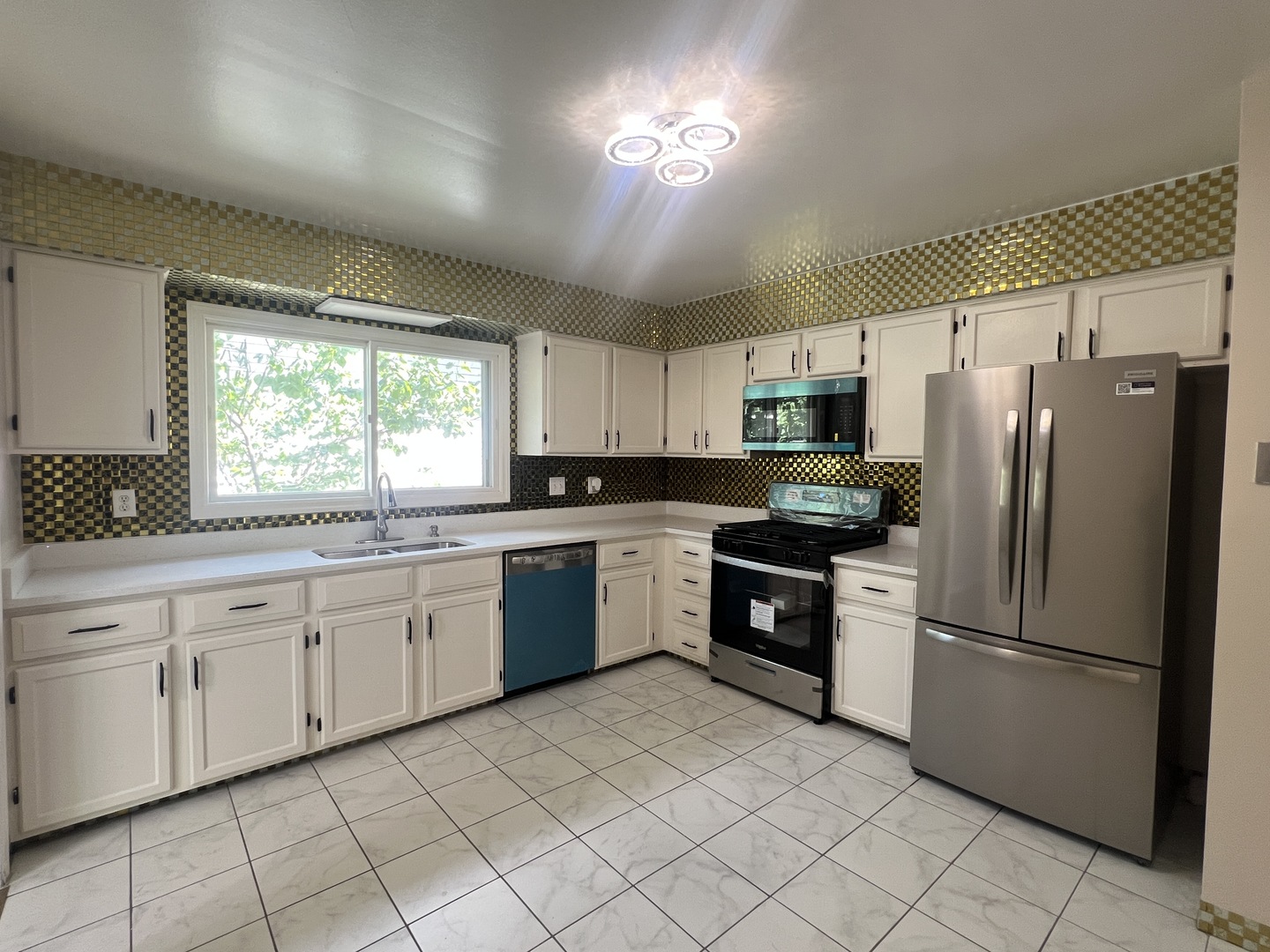 780 Merrimac Street Cary, IL 60013 - Photo 13 of 40 Gallery Image 13