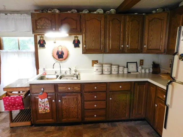 $119,900 | 73 Spring Street, Dexter, ME 04930