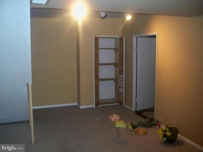 10501 Apple Ridge Road Gaithersburg, MD 20886 - Photo 15 of 15 a view of a room with gym equipment