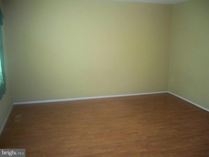 10501 Apple Ridge Road Gaithersburg, MD 20886 - Photo 3 of 15 a view of an empty room