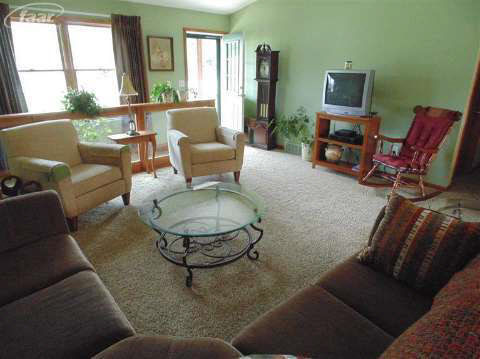 8387 Coldwater Road Flushing, MI 48433 - Photo 11 of 29 20372827-10.JPG
