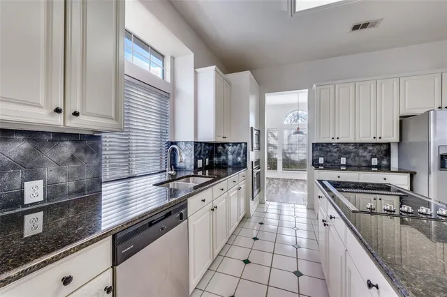 $2,650 | 9611 Cliffside Drive, Irving, TX 75063