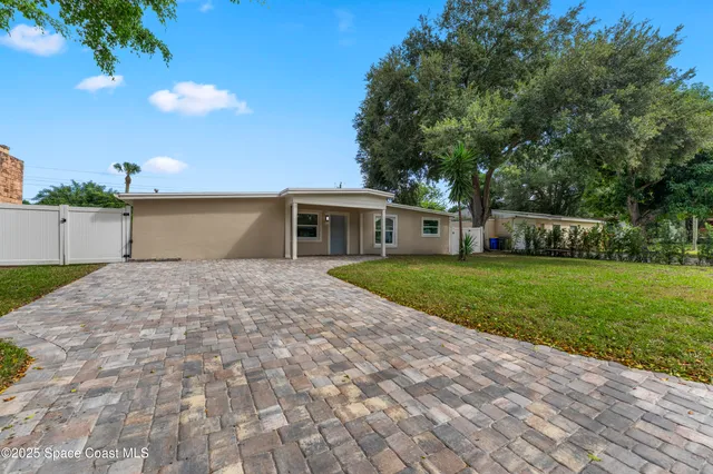 $2,100 | 34 West Azalea Circle, Rockledge, FL 32955