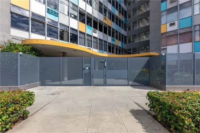 $399,900 | 100 Atlantic Avenue, Unit 902, Long Beach, CA 90802