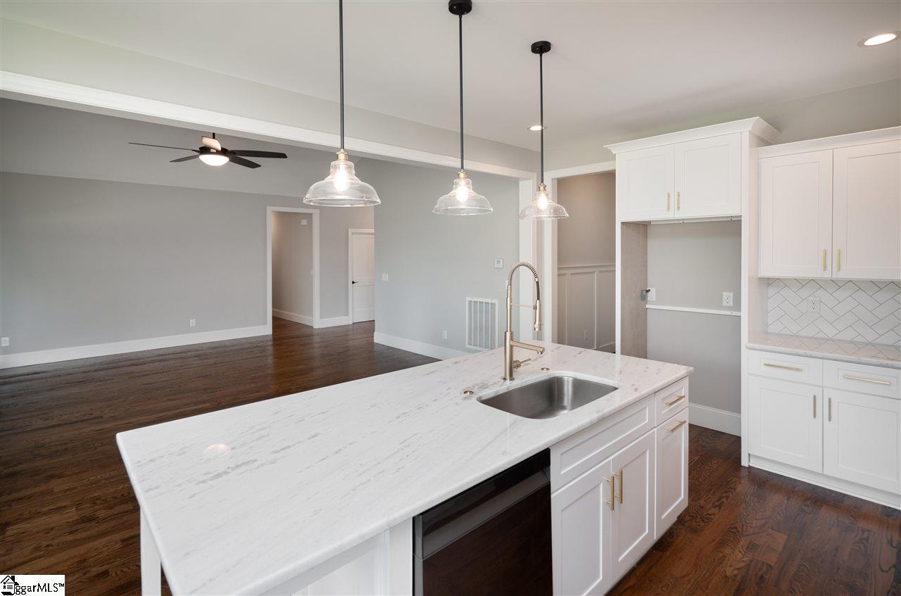2416 Poole Road Greer, SC 29651 - Photo 12 of 34