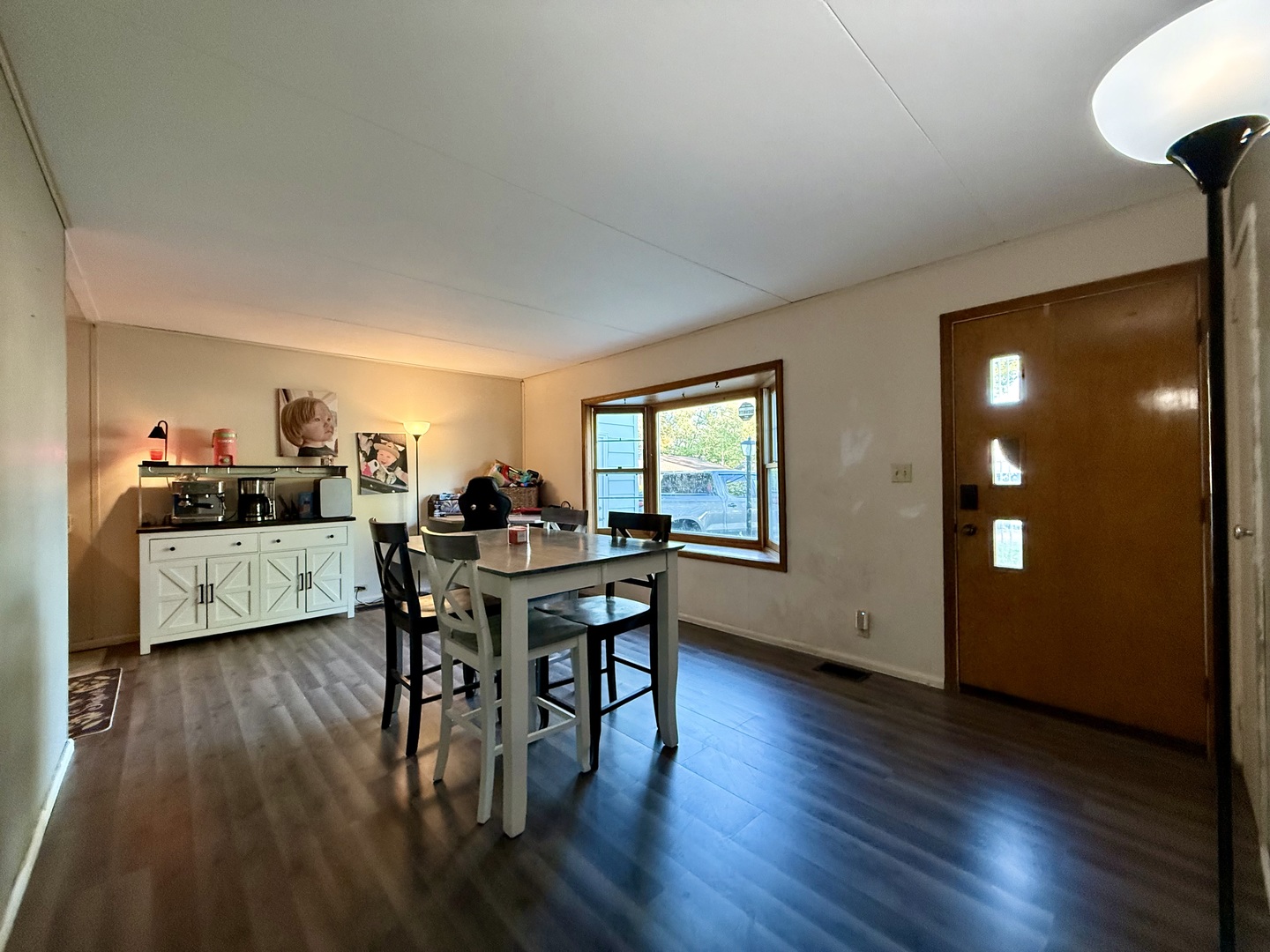 301 South Walnut Street Clinton, IL 61727 - Photo 3 of 27