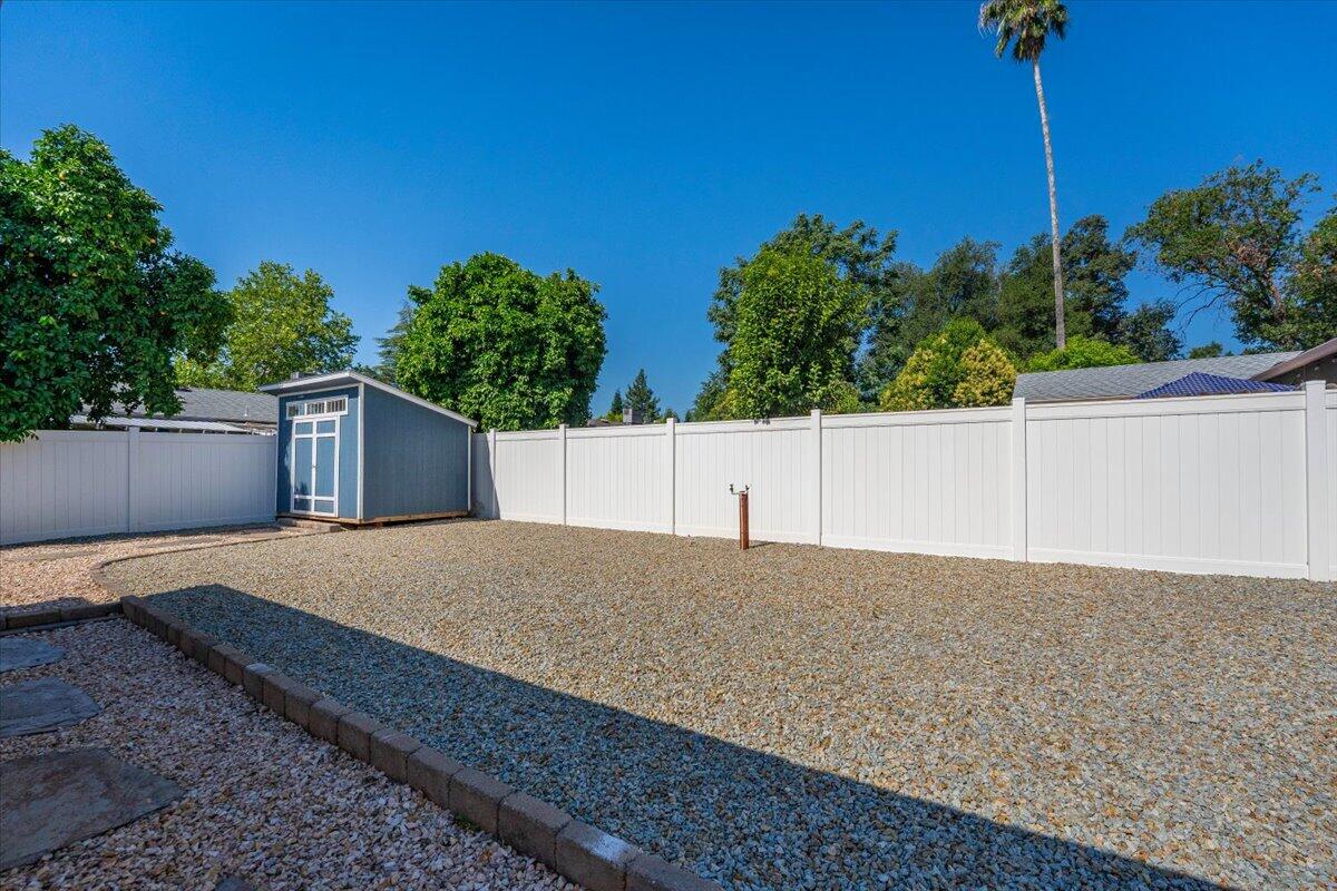 3594 Echo Road Redding, CA 96002 - Photo 47 of 62 Back yard - no maintenance!