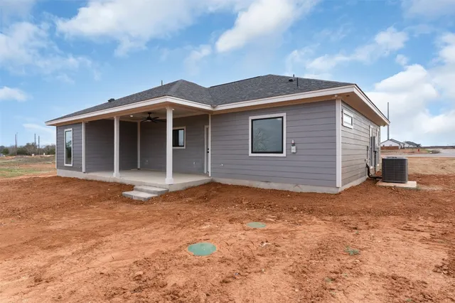 $435,000 | 7349 Tiff Nicole Lane, Von Ormy, TX 78073