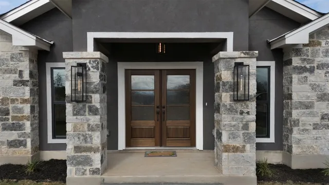 $435,000 | 7349 Tiff Nicole Lane, Von Ormy, TX 78073