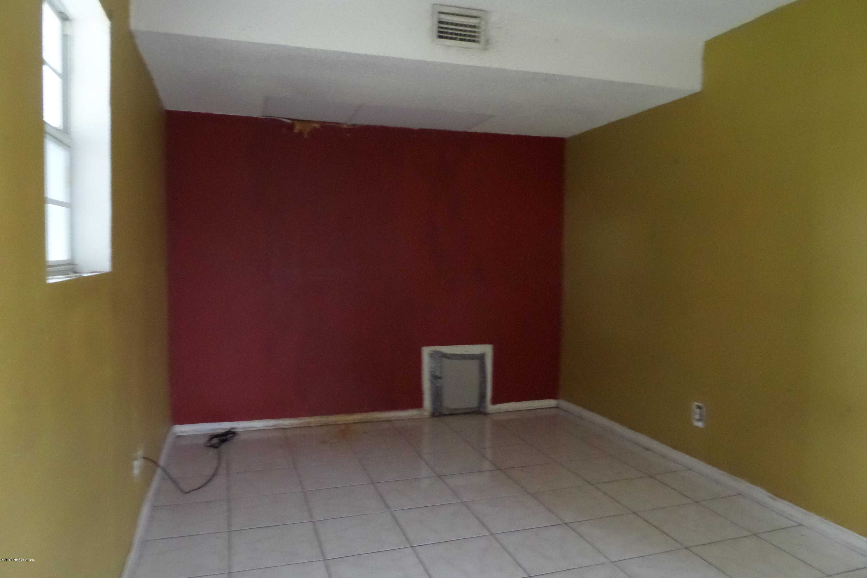 8227 Merivale Road Jacksonville, FL 32208 - Photo 9 of 13 Bonus Room