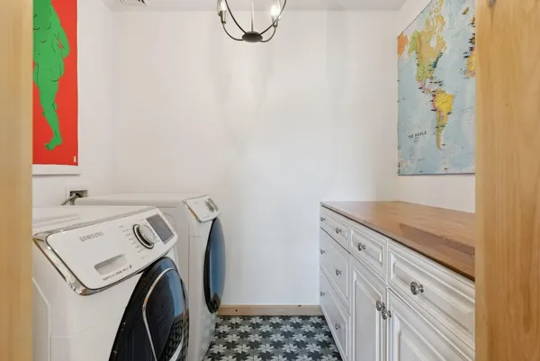 $1,649,000 | 49 Cottage Road, Arrowsic, ME 04530