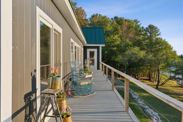 $1,649,000 | 49 Cottage Road, Arrowsic, ME 04530