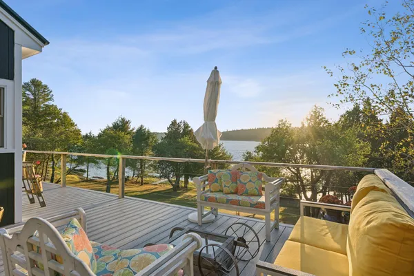 $1,649,000 | 49 Cottage Road, Arrowsic, ME 04530