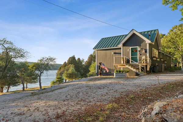 $1,649,000 | 49 Cottage Road, Arrowsic, ME 04530