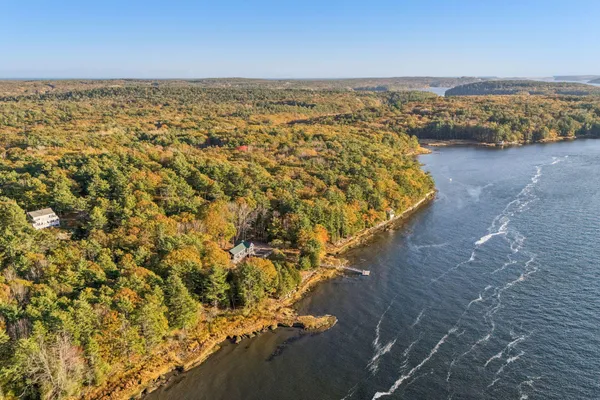 $1,649,000 | 49 Cottage Road, Arrowsic, ME 04530