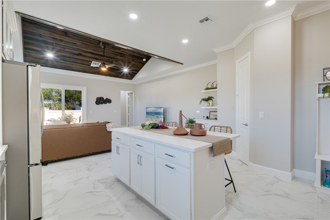 2005 Bridgepointe Circle, Unit 97 Vero Beach, FL 32967 - Photo 14 of 36