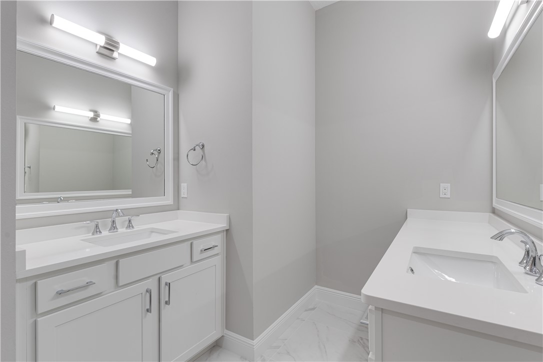 2005 Bridgepointe Circle, Unit 97 Vero Beach, FL 32967 - Photo 19 of 36