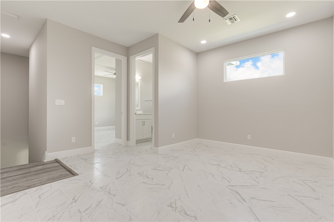 2005 Bridgepointe Circle, Unit 97 Vero Beach, FL 32967 - Photo 24 of 36