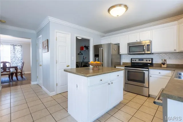 $420,000 | 5 Queen Victoria C Court, O'Fallon, MO 63366