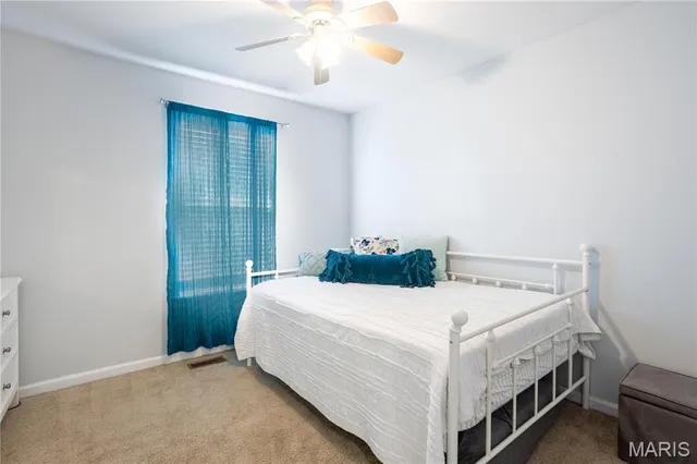 $420,000 | 5 Queen Victoria C Court, O'Fallon, MO 63366