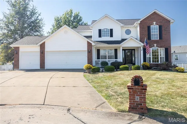 $420,000 | 5 Queen Victoria C Court, O'Fallon, MO 63366