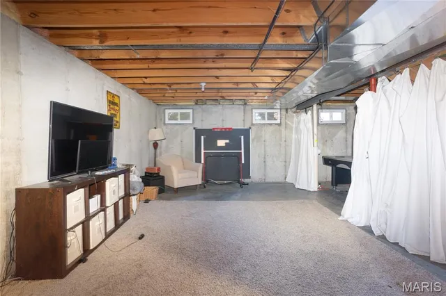 $420,000 | 5 Queen Victoria C Court, O'Fallon, MO 63366