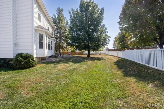 $420,000 | 5 Queen Victoria C Court, O'Fallon, MO 63366