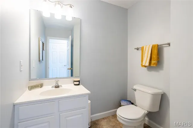 $420,000 | 5 Queen Victoria C Court, O'Fallon, MO 63366