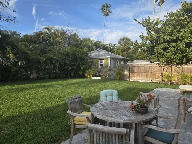 $749,000 | 751 Fox Street, Longboat Key, FL 34228