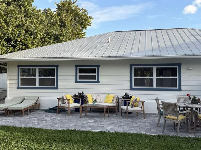 $749,000 | 751 Fox Street, Longboat Key, FL 34228